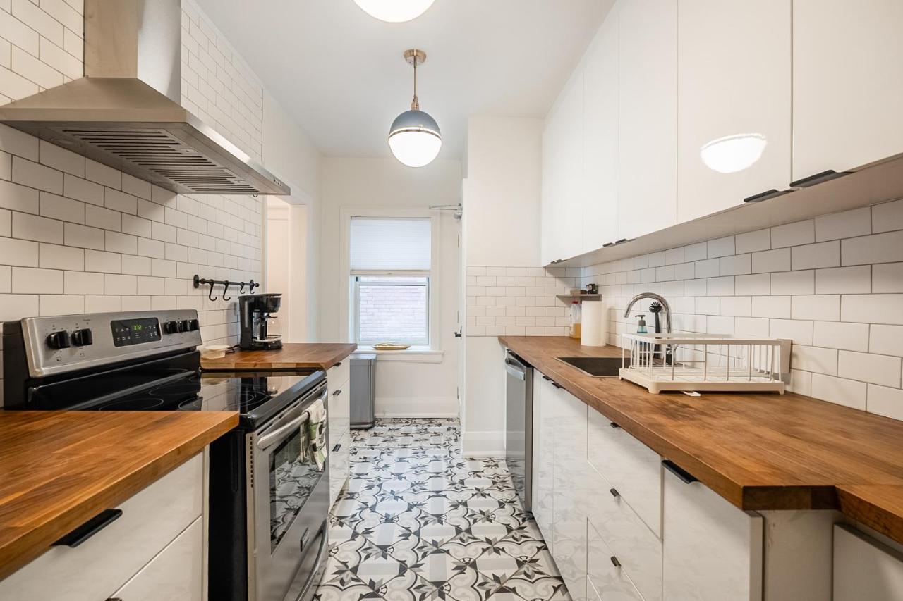 Beautiful And Spacious Luxury Home Toronto Exteriör bild